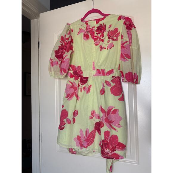 J Marie The Alara Puff Sleeve Ruched
Dress women’s small - Picture 4 of 4